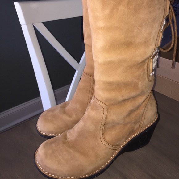 UGG boots - Picture 3 of 4